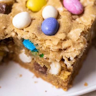 Mini Cadbury Easter Egg Blondies